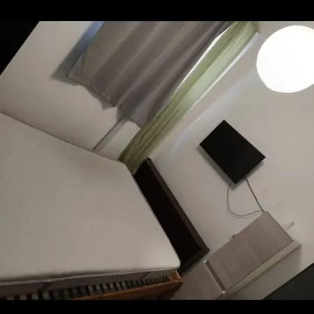 Apartment 2 Bedroom Heart Of Center *